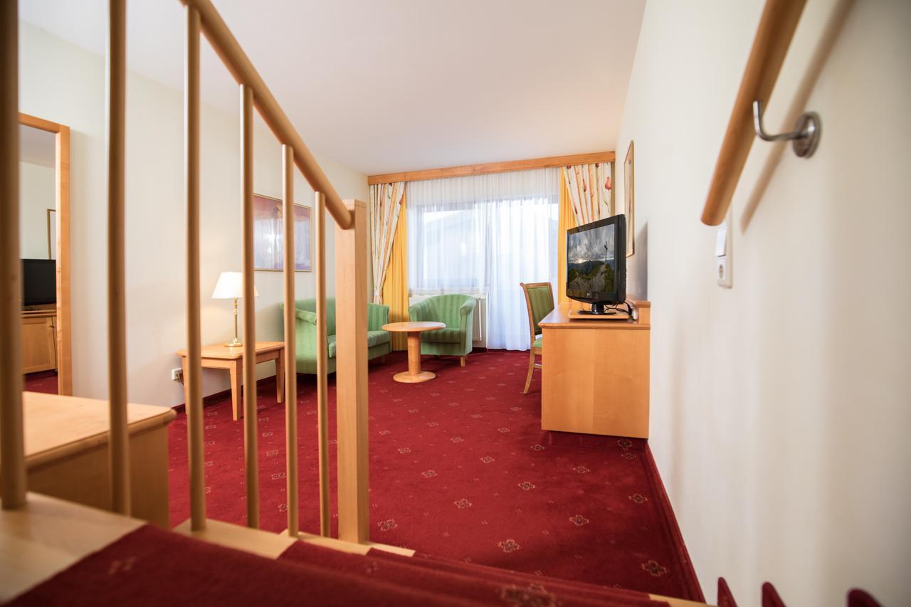Hotel Sonnenuhr Kramsach Εξωτερικό φωτογραφία